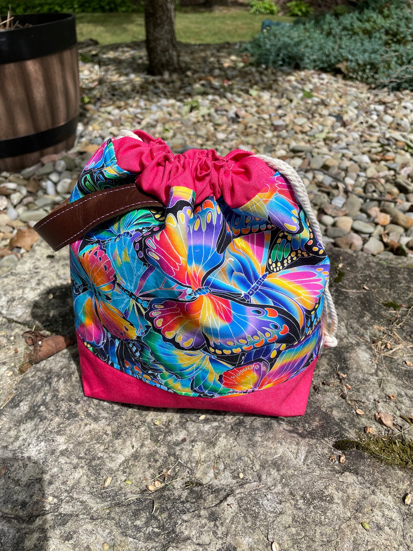 PINK MONARCH-MEDIUM PROJECT BAG