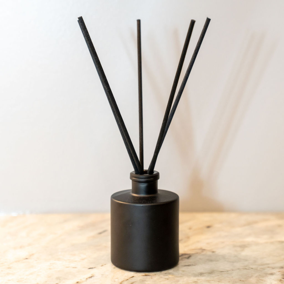 Black diffuser with black reeds